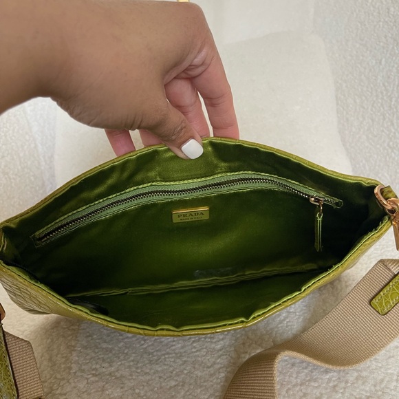 PRADA Olive Green Crocodile Embossed Leather Clutch/shoulder bag - Picture 7 of 9